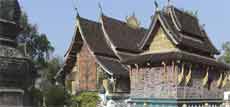 Tempelanlage in Laos mit den herrlichen Spitzdchern