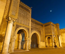 Palast bei Nacht in Marokko