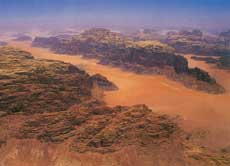 Herrliches Luftbild vom Wadi Rum